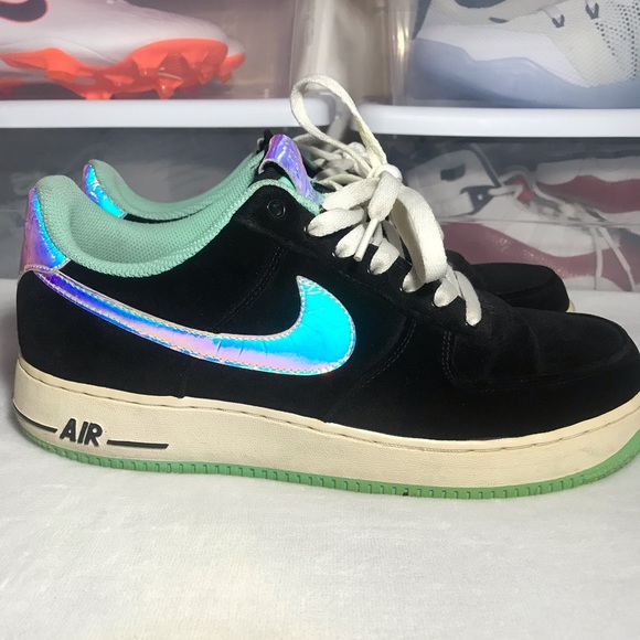 nike air force 1 black green glow